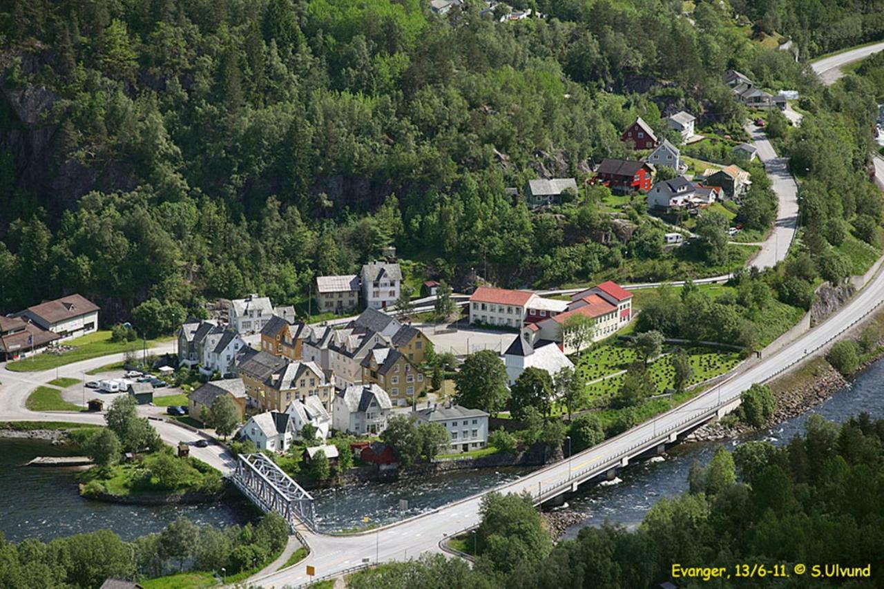 Rongahuset Bnb Evanger Екстериор снимка